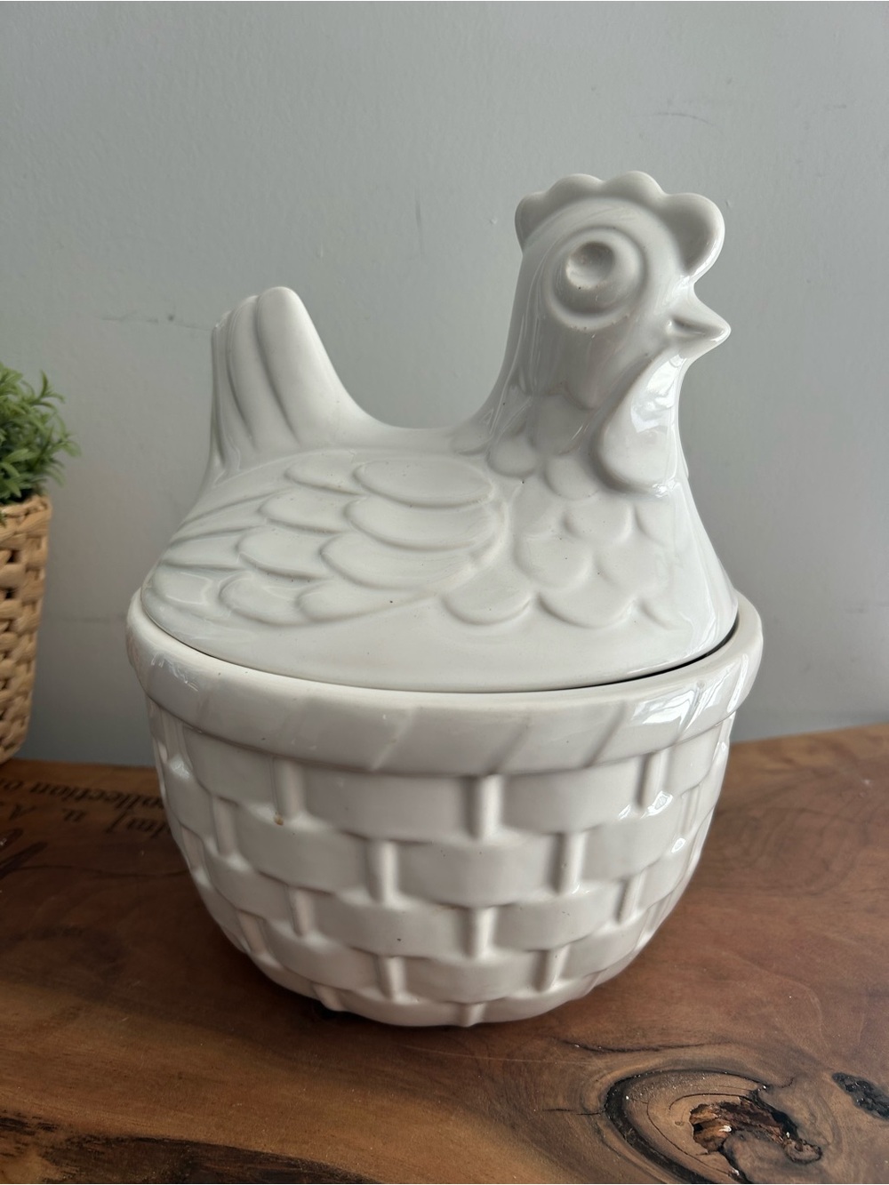 White ceramic Chicken nesting Cookie Jar Canister Basket Weave farmhouse